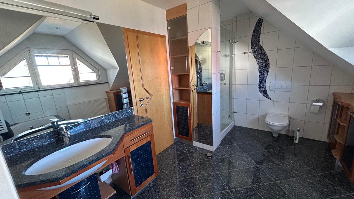 Freistehendes Einfamilienhaus in Großheirath – Bild 10