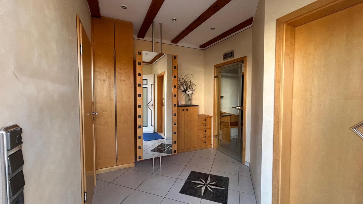 Freistehendes Einfamilienhaus in Großheirath – Bild 7